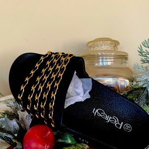 NIB-Women’s Refresh Slide Sandals.  Black with gold chains- 8.5.